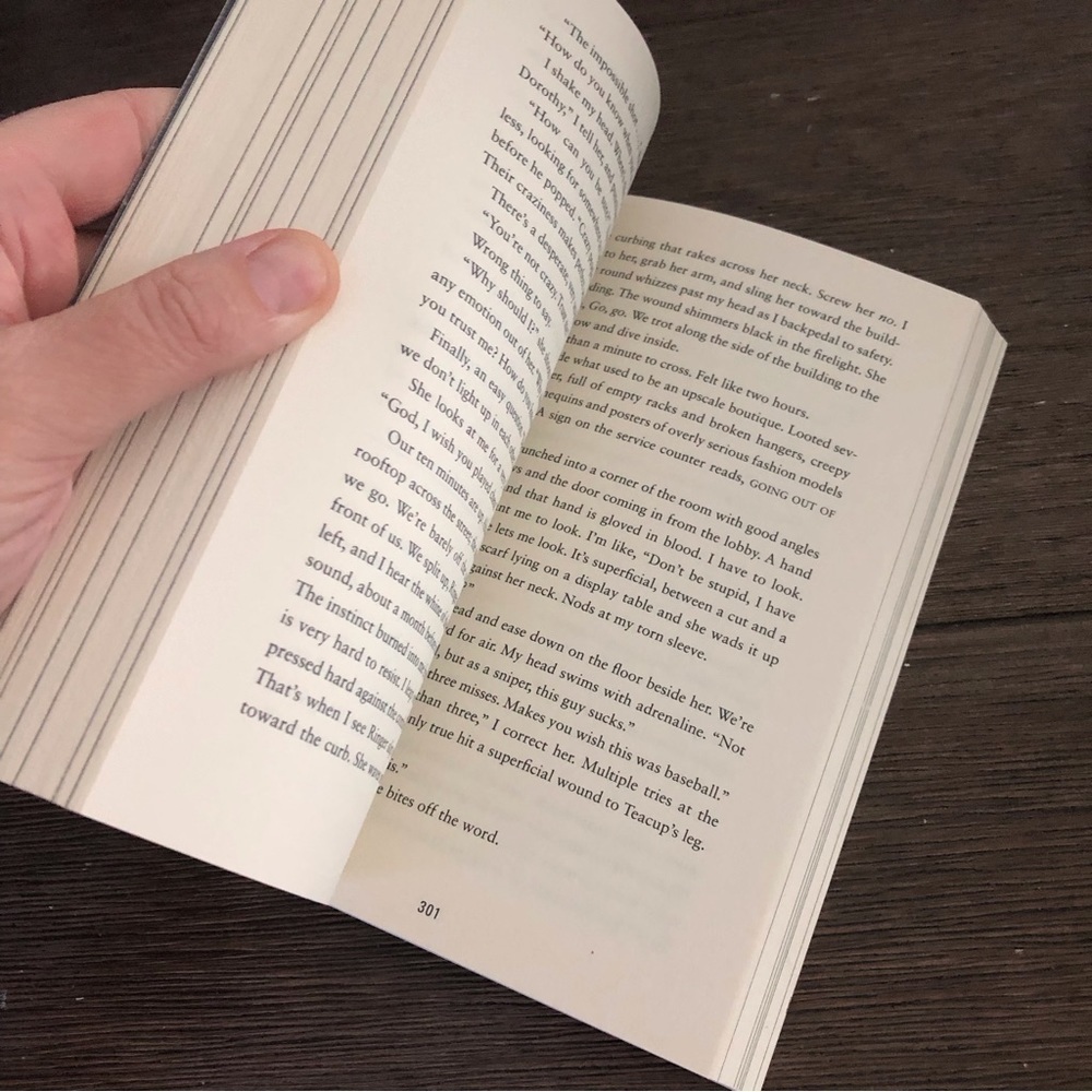 The 5th Wave Series: The 5th Wave by: Rick Yancey paperback book - Picture 4 of 5